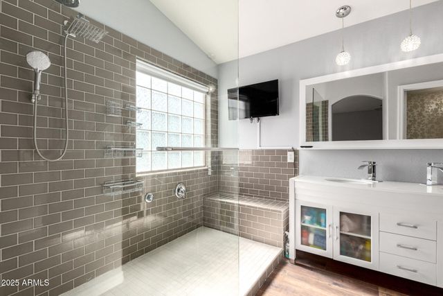 5257 W BELMONT Avenue, Glendale, AZ 85301