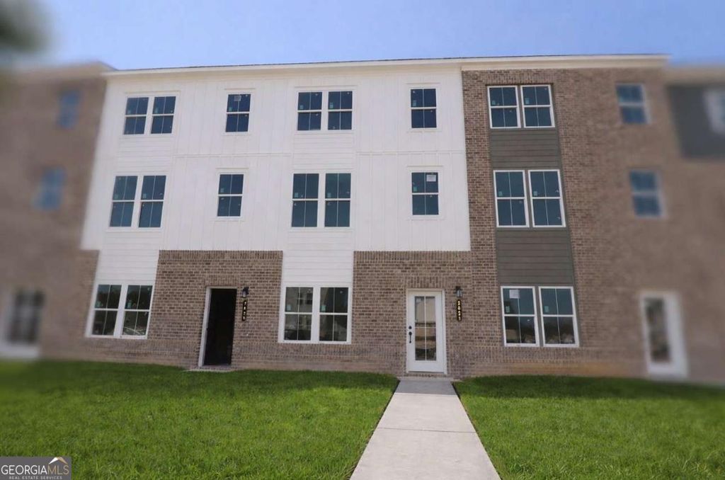 2821 Beacon Bend Crossing, Lawrenceville, GA 30043