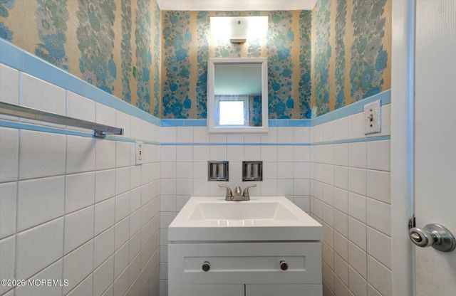 1015 Eton Way, Neptune Township, NJ 07753