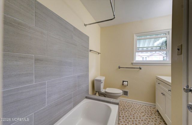 1015 Eton Way, Neptune Township, NJ 07753