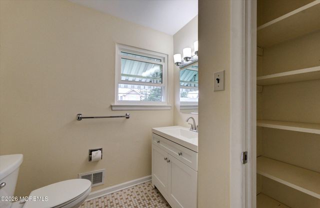1015 Eton Way, Neptune Township, NJ 07753