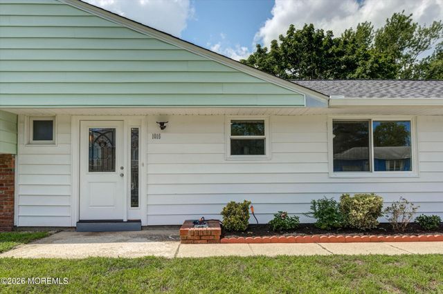 1015 Eton Way, Neptune Township, NJ 07753