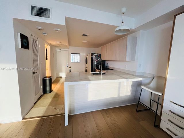 10275 Collins Ave 904, Bal Harbour, FL 33154