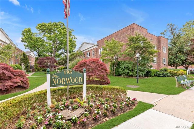 195 N Village Avenue G-2, Rockville Centre, NY 11570