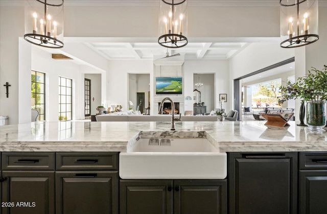 5022 E ORCHID Lane, Paradise Valley, AZ 85253