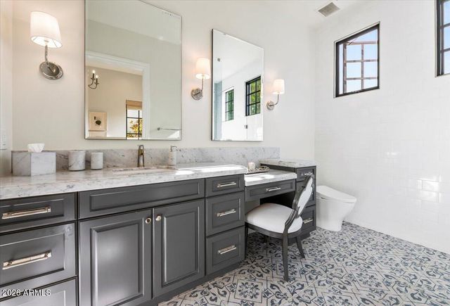 5022 E ORCHID Lane, Paradise Valley, AZ 85253