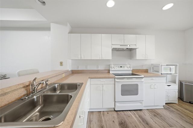 1295 SAXONY CIRCLE 2103, Punta Gorda, FL 33983