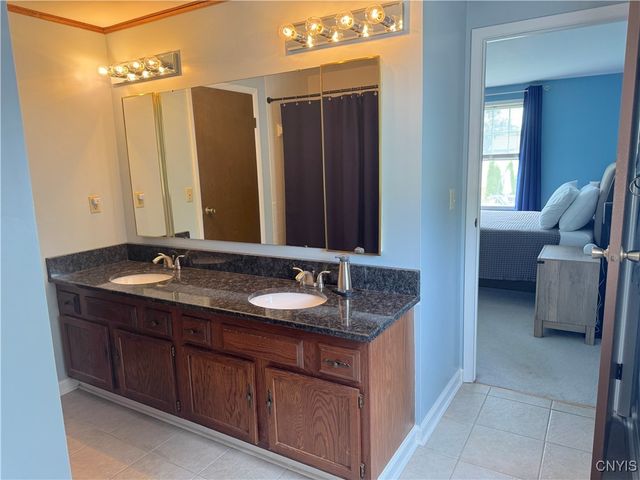 8467 Torchwood Lane, Cicero, NY 13039