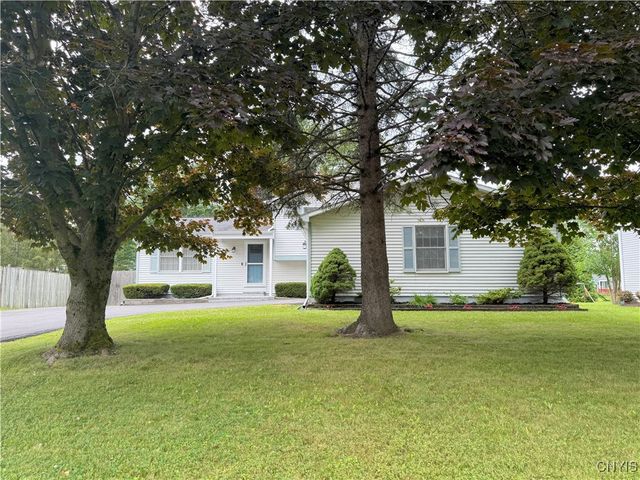 8467 Torchwood Lane, Cicero, NY 13039