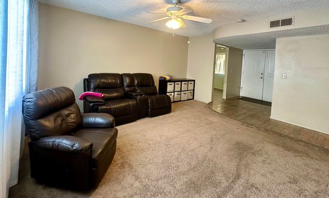 2350 S Dollner Street, Visalia, CA 93277