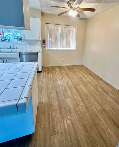 2350 S Dollner Street, Visalia, CA 93277