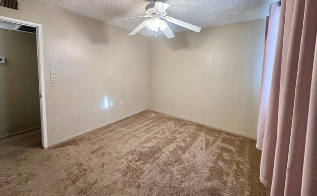 2350 S Dollner Street, Visalia, CA 93277