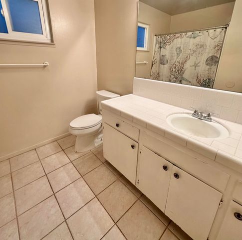 2350 S Dollner Street, Visalia, CA 93277