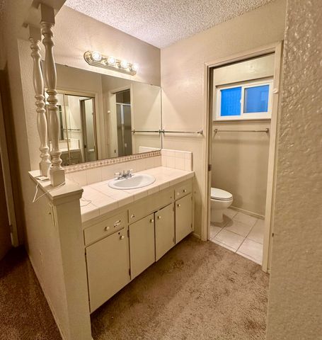 2350 S Dollner Street, Visalia, CA 93277