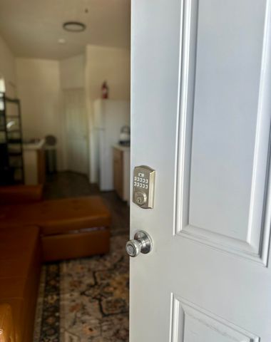 2350 S Dollner Street, Visalia, CA 93277