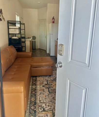 2350 S Dollner Street, Visalia, CA 93277