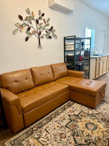 2350 S Dollner Street, Visalia, CA 93277