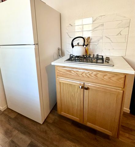 2350 S Dollner Street, Visalia, CA 93277