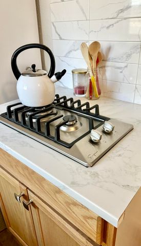 2350 S Dollner Street, Visalia, CA 93277