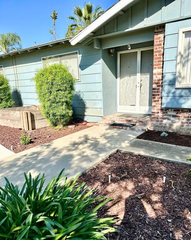 2350 S Dollner Street, Visalia, CA 93277