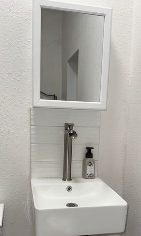 2350 S Dollner Street, Visalia, CA 93277