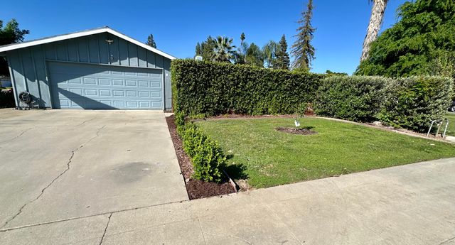 2350 S Dollner Street, Visalia, CA 93277