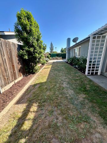 2350 S Dollner Street, Visalia, CA 93277