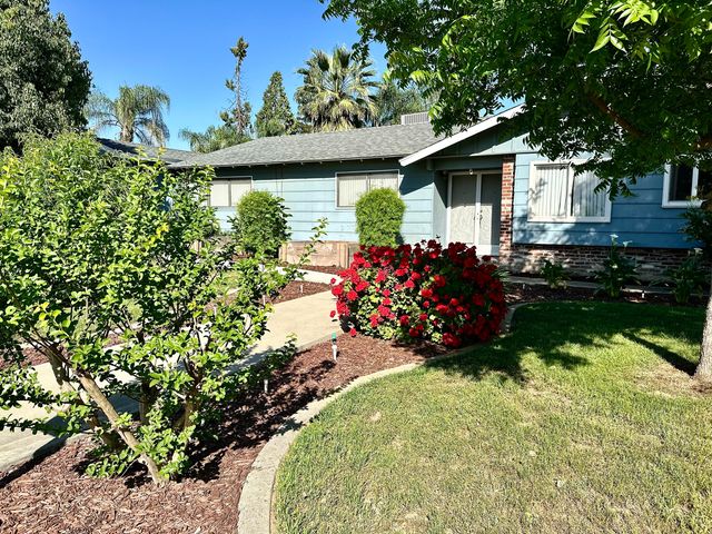 2350 S Dollner Street, Visalia, CA 93277