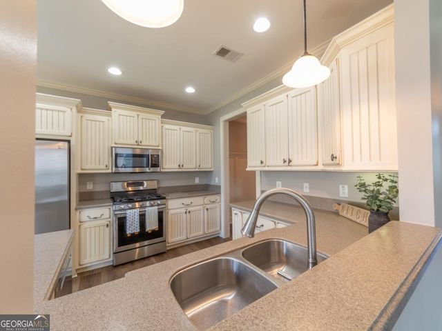 5 Grove Park Circle, Cartersville, GA 30120