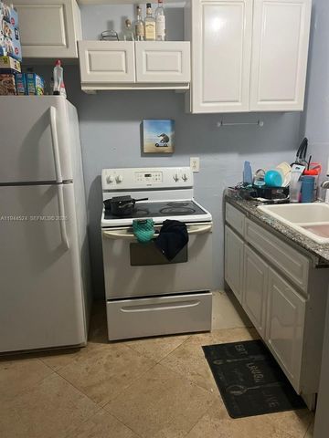 488 NW 165th St Rd B-408, Miami, FL 33169