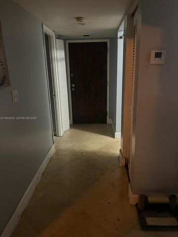 488 NW 165th St Rd B-408, Miami, FL 33169