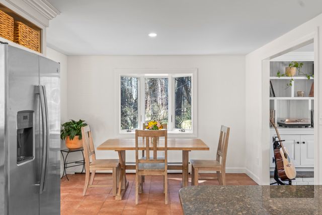14 Ambler Way, Durham, NH 03824
