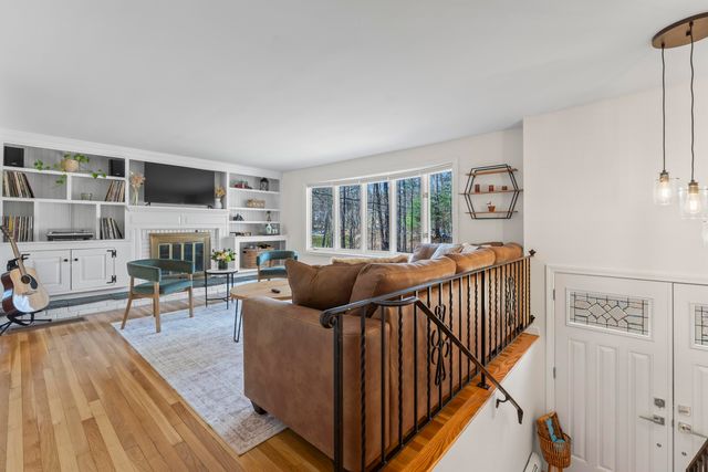 14 Ambler Way, Durham, NH 03824