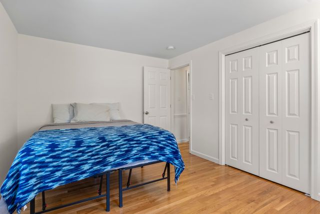 14 Ambler Way, Durham, NH 03824