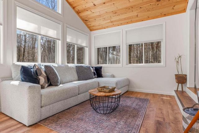 14 Ambler Way, Durham, NH 03824