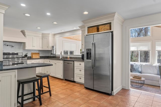 14 Ambler Way, Durham, NH 03824