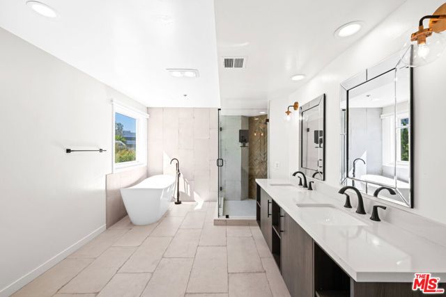 112 N Elm Drive, Beverly Hills, CA 90210