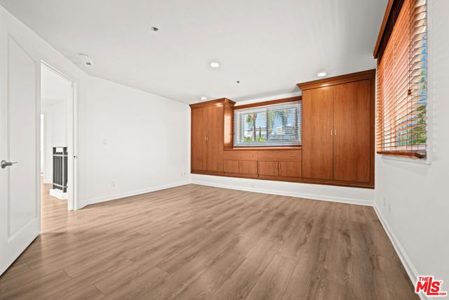 112 N Elm Drive, Beverly Hills, CA 90210