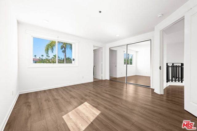 112 N Elm Drive, Beverly Hills, CA 90210