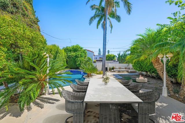112 N Elm Drive, Beverly Hills, CA 90210