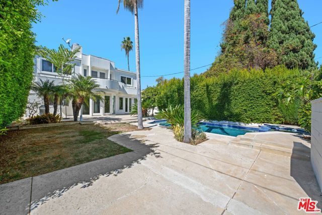 112 N Elm Drive, Beverly Hills, CA 90210