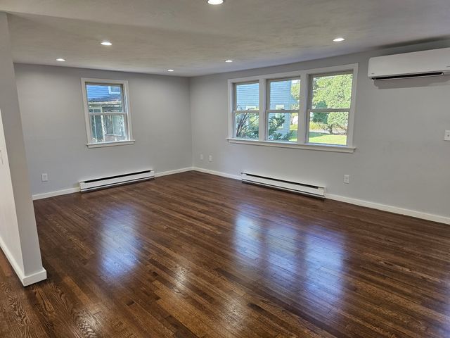 165 Newbury St, Framingham, MA 01701