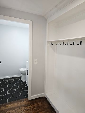 165 Newbury St, Framingham, MA 01701