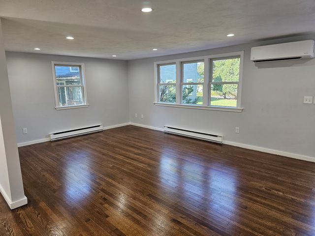 165 Newbury St, Framingham, MA 01701