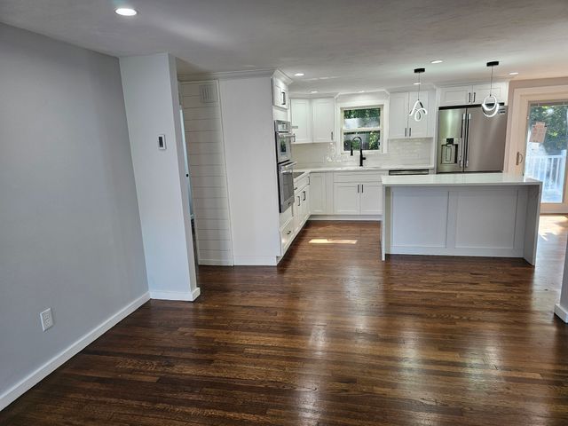 165 Newbury St, Framingham, MA 01701