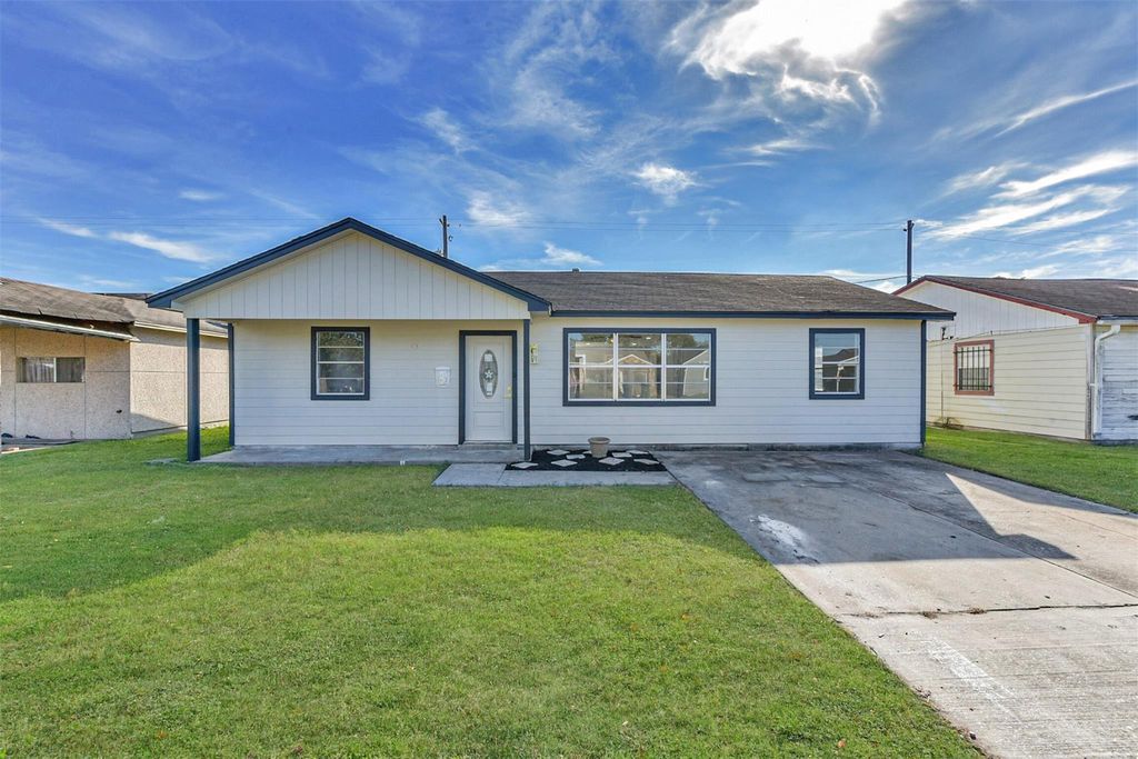 3305 Stallings Drive, Houston, TX 77088