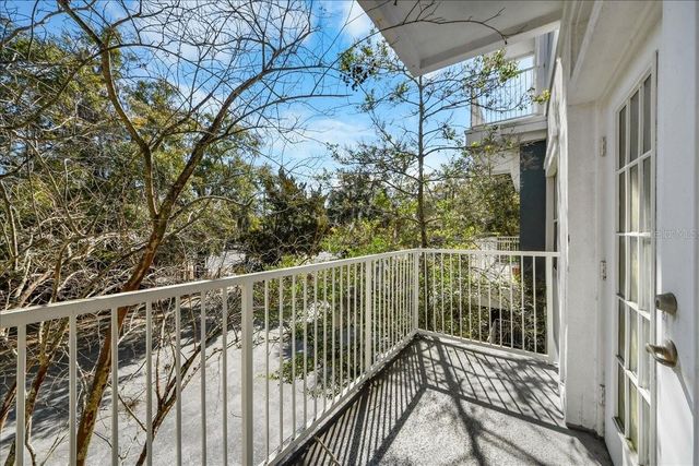 230 SW 2ND AVENUE 207, Gainesville, FL 32601