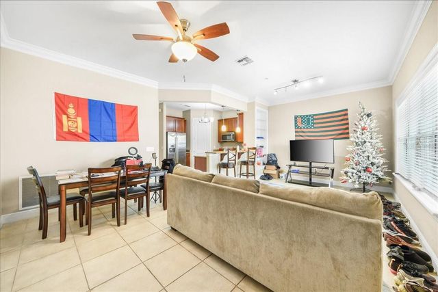 230 SW 2ND AVENUE 207, Gainesville, FL 32601