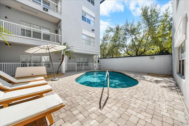 230 SW 2ND AVENUE 207, Gainesville, FL 32601