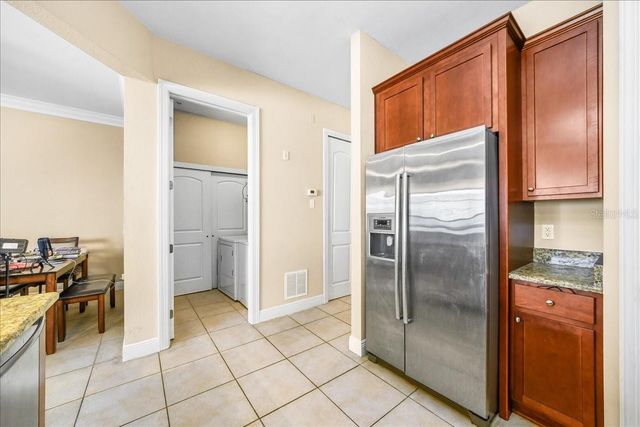 230 SW 2ND AVENUE 207, Gainesville, FL 32601